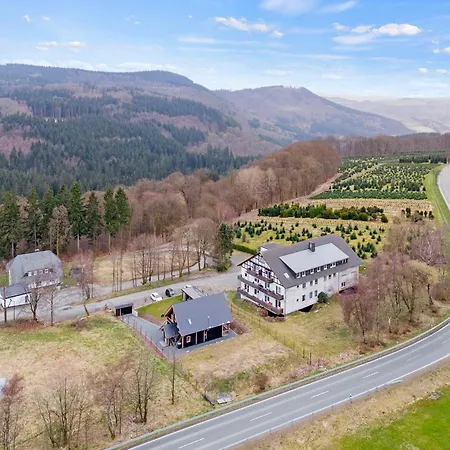 Greenhouse Living Apartment Fagus Mit Terrasse Und Feuerstelle - 6 Minuten Nach Winterberg - 4 Minuten Zur Ruhrquelle - Wandern - Mountainbike Fahren - Reisen Mit Hund & Natur Geniessen Medebach Exterior foto