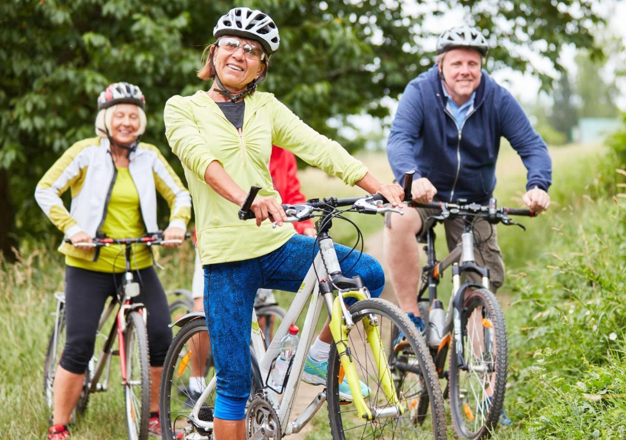 Greenhouse Living Fagus Mit Terrasse Und Feuerstelle - 6 Minuten Nach Winterberg - 4 Minuten Zur Ruhrquelle - Wandern - Mountainbike Fahren - Reisen Mit Hund & Geniessen Medebach