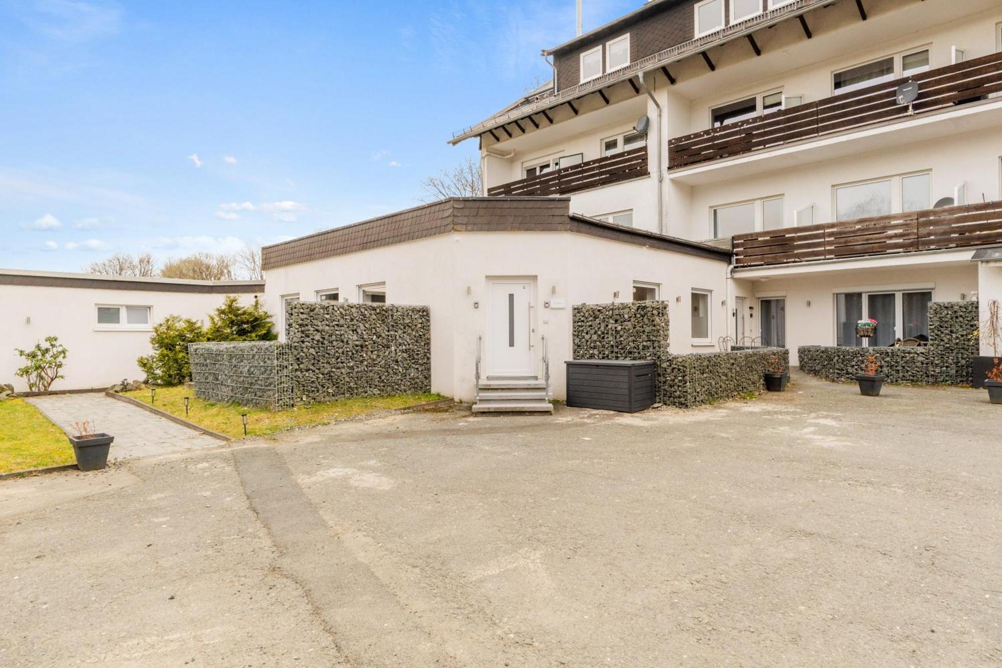 Apartment Greenhouse Living Fagus Mit Terrasse Und Feuerstelle - 6 Minuten Nach Winterberg - 4 Minuten Zur Ruhrquelle - Wandern - Mountainbike Fahren - Reisen Mit Hund & Geniessen