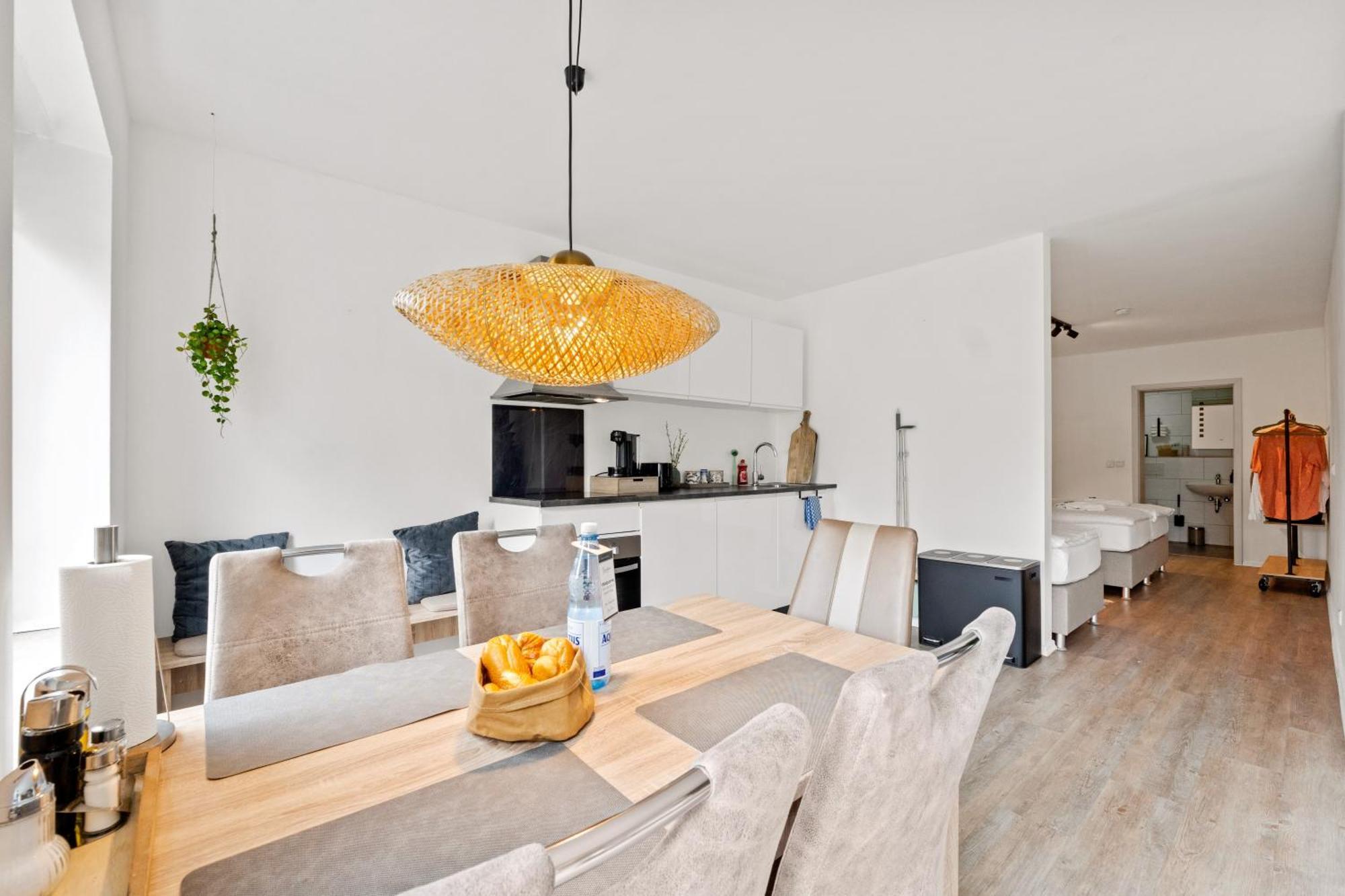 Greenhouse Living Fagus Mit Terrasse Und Feuerstelle - 6 Minuten Nach Winterberg - 4 Minuten Zur Ruhrquelle - Wandern - Mountainbike Fahren - Reisen Mit Hund & Geniessen *
