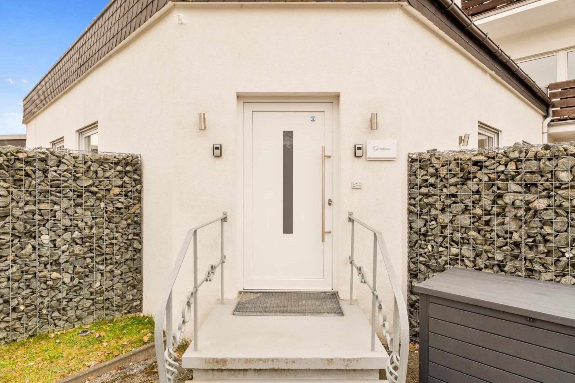 Apartment Greenhouse Living Fagus Mit Terrasse Und Feuerstelle - 6 Minuten Nach Winterberg - 4 Minuten Zur Ruhrquelle - Wandern - Mountainbike Fahren - Reisen Mit Hund & Geniessen *