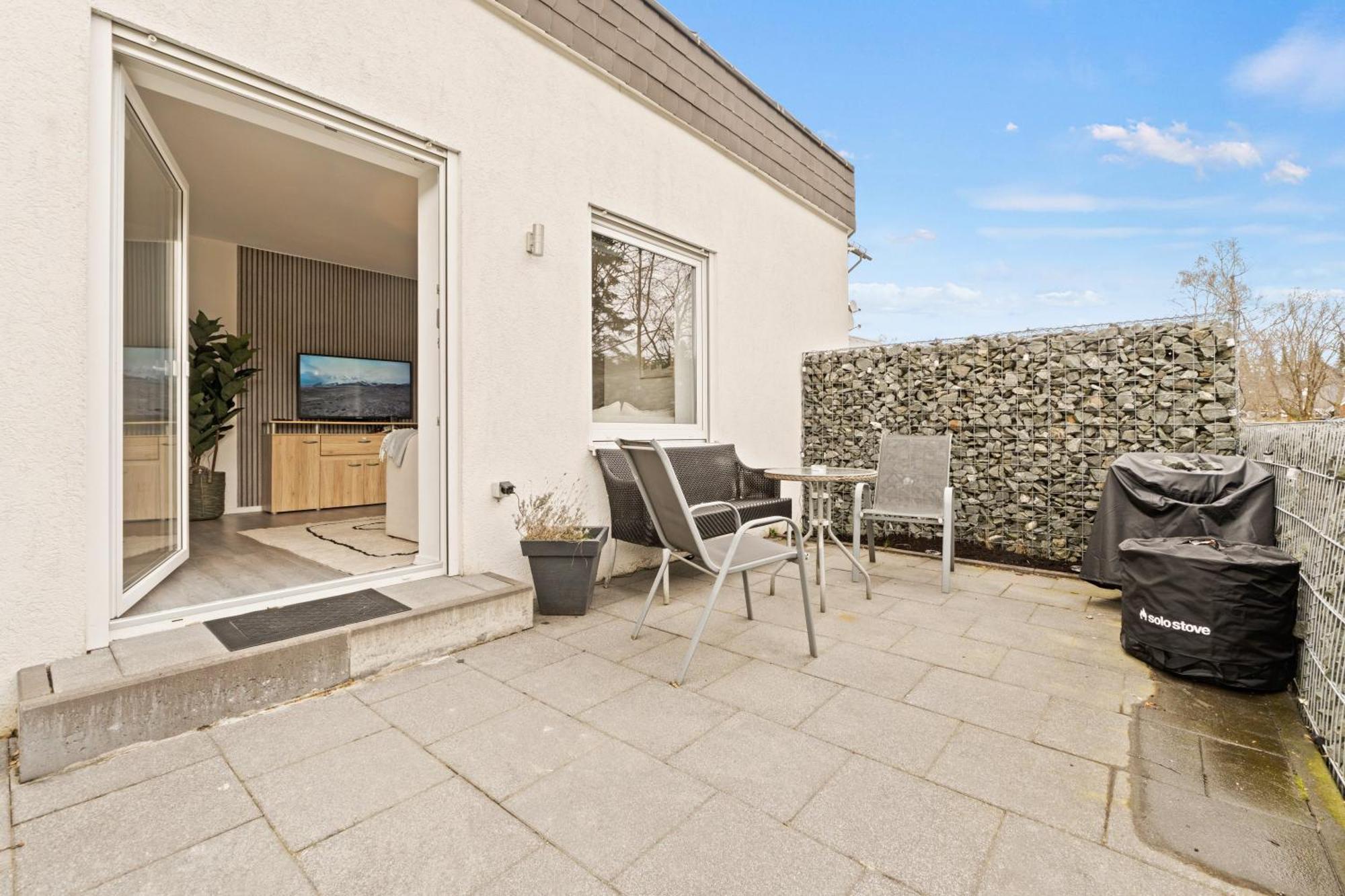 Greenhouse Living Fagus Mit Terrasse Und Feuerstelle - 6 Minuten Nach Winterberg - 4 Minuten Zur Ruhrquelle - Wandern - Mountainbike Fahren - Reisen Mit Hund & Geniessen *